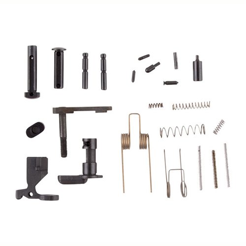 Le kit de pièces inférieures AR-15 de ZRO DELTA est revêtu de phosphate et comprend tous les éléments essentiels sauf le garde-main, la poignée et l'assemblage de contrôle de tir.