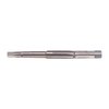 Avec le reamer Clymer 32-20 Winchester, tu bénéficies d'un outil de précision en acier M-7, garantissant durabilité et qualité pour ton travail de gunsmith.