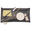 Le kit de nettoyage Dewey .40 est compact et complet, incluant un cleaning rod, une brosse en bronze et des produits de nettoyage pour entretenir ton arme.