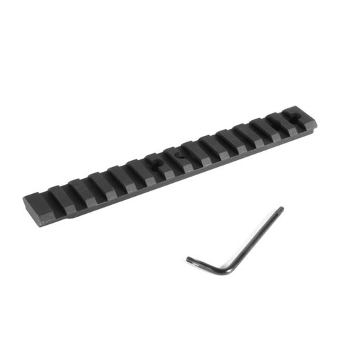 Améliore ta Mossberg avec cette base de scope Picatinny EGW, sans perçage, en aluminium rigide, pour un montage précis et flexible de ton optique.
