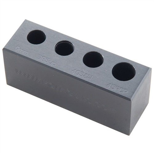 Vérifie quatre calibres populaires (9mm, .38 Super, .40 S&W, .45 ACP) pour éviter les pannes et garantir que tes munitions sont conformes avant de tirer.