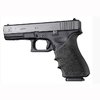 Les grip sleeves Beavertail HOGUE offrent un ajustement parfait, un confort supérieur, une protection contre le recul et une prise antidérapante pour ton Glock.