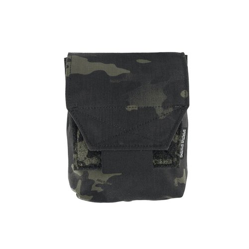 Le JSTA Pouch est une solution compacte avec deux compartiments pour combiner tes chargeurs et accessoires, facile à monter sur ceintures ou MOLLE.
