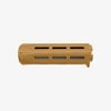 Les handguards M-LOK de B5 SYSTEMS offrent une construction durable, un design ergonomique, un heat shield intégré et six points d'attache M-LOK pour plus de polyvalence.