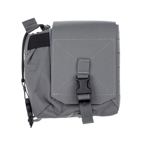 Le Mutant Pouch est un rangement polyvalent, avec deux compartiments, idéal pour des radios, des magazines 5.56 et plus, tout en étant montable sur MOLLE.