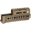 Le AK Alpha Series Quad Rail Handguard offre flexibilité, montage d'accessoires sur rail 1913, et une construction légère en aluminium pour une durabilité optimale.