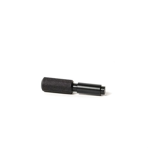 Le KDG Enhanced Stribog Charging Handle est grand, noir, et offre une prise facile pour manipuler rapidement le bolt, tout en étant robuste et discret.