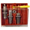 Le set de 3 dies PACESETTER pour .221 Rem. Fireball comprend un die de sizing, un die de seating et un die de crimp, parfait pour tous les presses de rechargement 7/8"-14.