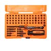 Le kit d'outils MASTER GUNSMITH de Lyman, avec 68 pièces, te fournit des outils de qualité pour l'entretien et la réparation de tes armes sans les endommager.