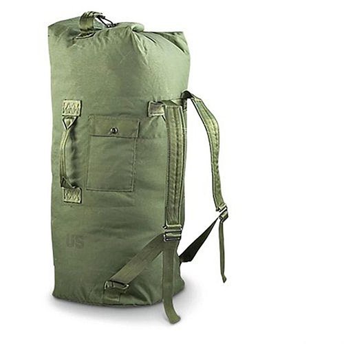 Le sac de sport en nylon Cordura fabriqué aux USA est robuste, imperméable et confortable, idéal pour tes aventures en plein air ou ton équipement tactique.