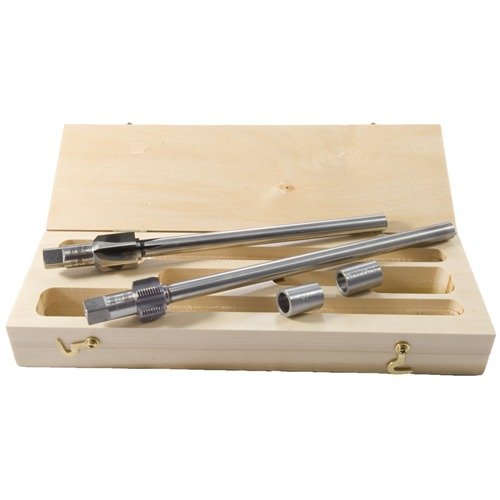 Le RECEIVER ACCURIZING SYSTEM de MANSON PRECISION te permet de blueprinting facilement les actions Remington et Winchester avec des outils de précision.