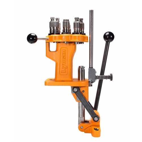 La presse à tourelle Lyman Brass Smith 8 stations offre une construction robuste, un système d'alimentation des amorces fiable et un support pour jusqu'à 8 jeux de dies.