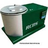 Le RCBS Easy-Melt™ est un four à plomb économique et fiable, avec un contrôle de température numérique, une capacité de 25 lbs et une construction robuste en métal.