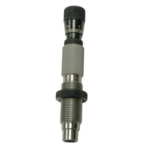 Le Redding Competition Bullet Seater offre un réglage micrométrique précis en .001" pour un ajustement parfait de la profondeur de siège, avec un fonctionnement ultra fluide.