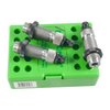 Le set de dies Redding Deluxe pour 300 AAC Blackout inclut un die de redimensionnement, un die de sertissage et un die de redimensionnement de col, tous en acier de haute qualité.