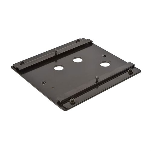 Le MEC JIG FIXTURE se fixe facilement à un banc, une planche ou peut être utilisé en autonomie, idéal pour les modèles comme 600 JR., 650, et 9000G.