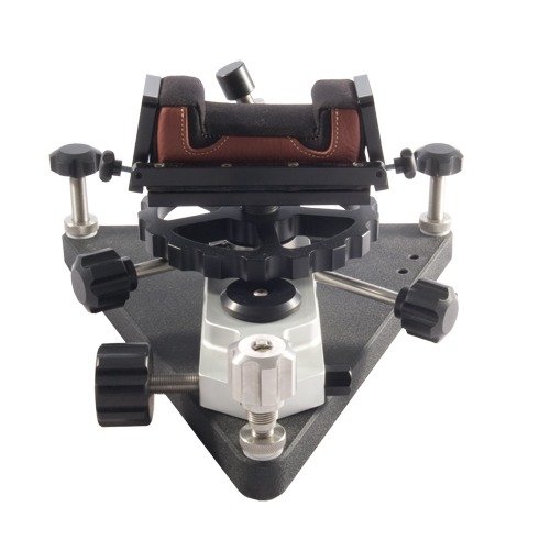Le Sinclair Competition Rest, robuste et mobile, offre un ajustement windage facile et un design ambidextre, parfait pour la précision en compétition.