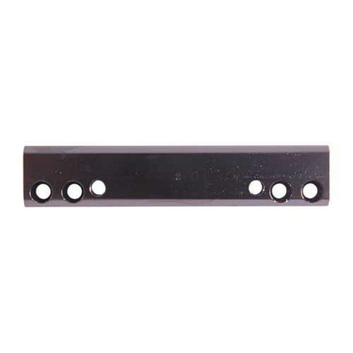 Le #2 Side Mount Base de WEAVER offre un montage latéral pour une meilleure éjection et chargement, tout en s'adaptant à divers modèles de carabines.