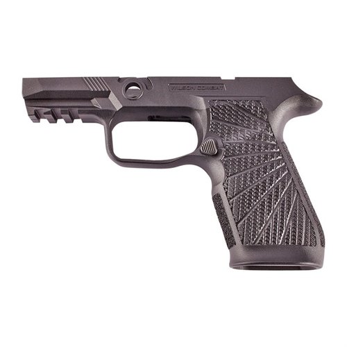Améliore ta prise en main et contrôle le recul avec le WCP320 de Wilson Combat, idéal pour le port dissimulé et la défense, en noir et sans sécurité manuelle.